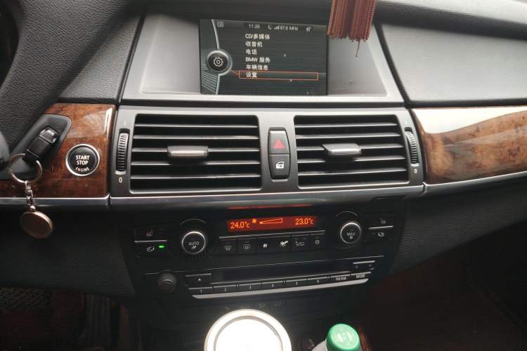 Used BMW X5 2011 xDrive35i U.S. specification Audio And AC Panel