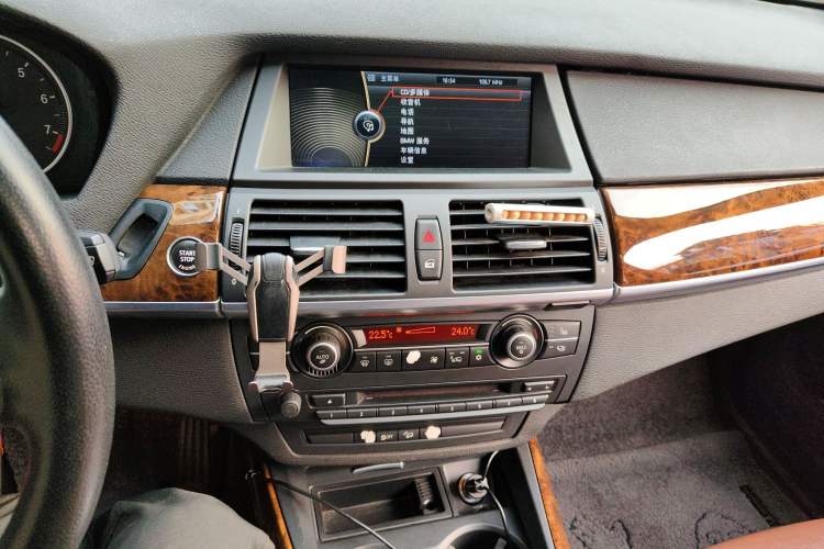 Used BMW X5 2011 xDrive35i Luxury Model Audio And AC Panel