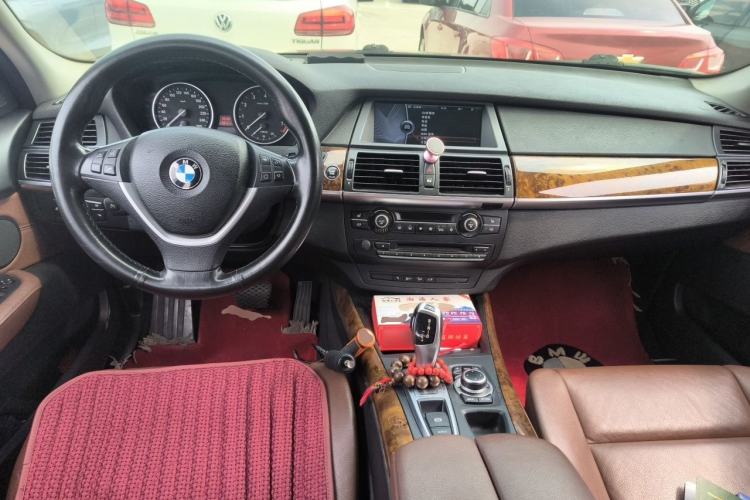Used BMW X5 2011 xDrive35i Luxury Model Center Console