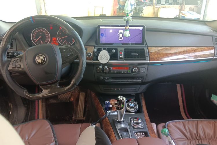 Used BMW X5 2011 xDrive35i Leading Model Center Console