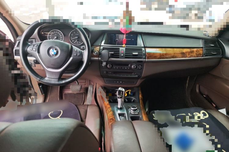 Used BMW X5 2011 xDrive35i Luxury Model Center Console