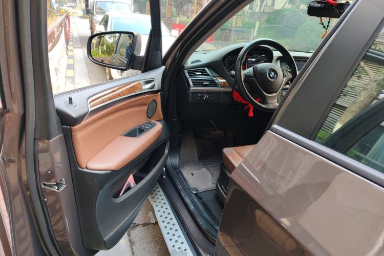 Used BMW X5 2011 xDrive35i Luxury Model Driver Seat