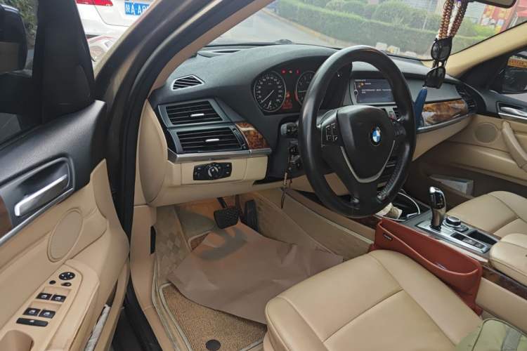 Used BMW X5 2011 xDrive35i Luxury Model Driver Seat