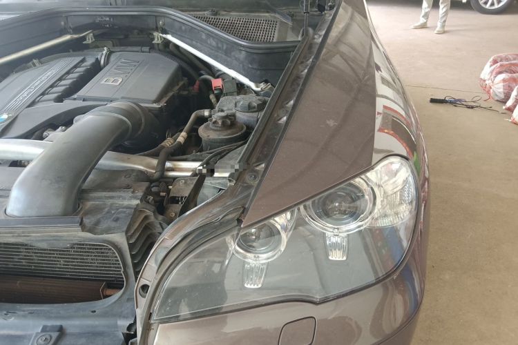 Used BMW X5 2011 xDrive35i Leading Model Engine Bay Left