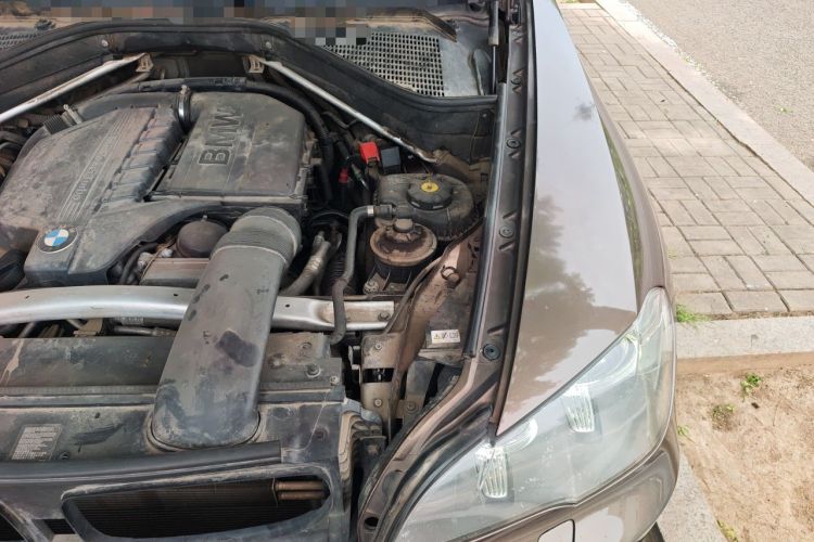 Used BMW X5 2011 xDrive35i Luxury Model Engine Bay Left