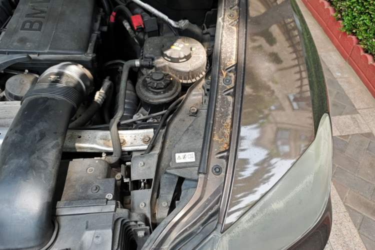 Used BMW X5 2011 xDrive35i Luxury Model Engine Bay Left