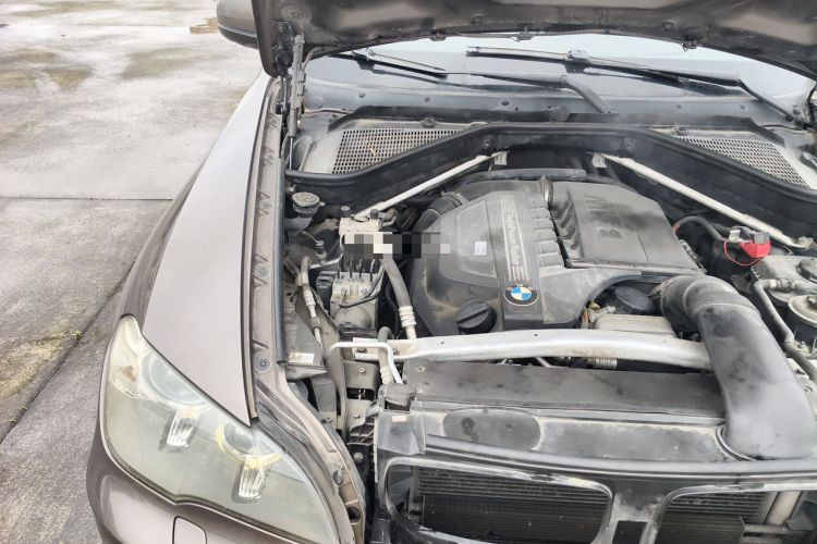 Used BMW X5 2011 xDrive35i Luxury Model Engine Bay Right