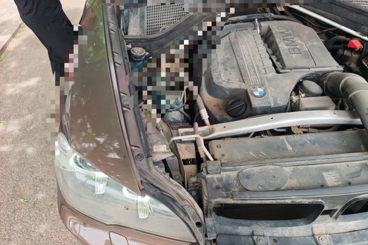 Used BMW X5 2011 xDrive35i Luxury Model Engine Bay Right