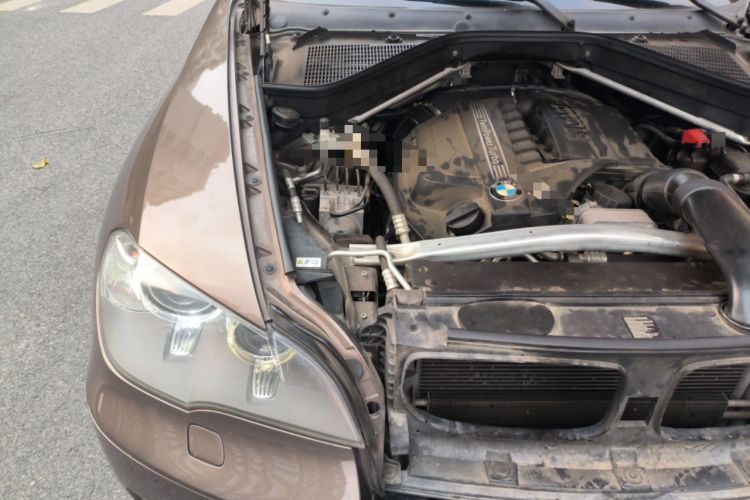 Used BMW X5 2011 xDrive35i Luxury Model Engine Bay Right