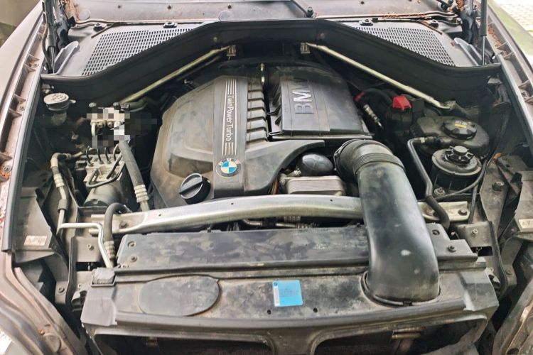 Used BMW X5 2011 xDrive35i Luxury Edition Engine Bay