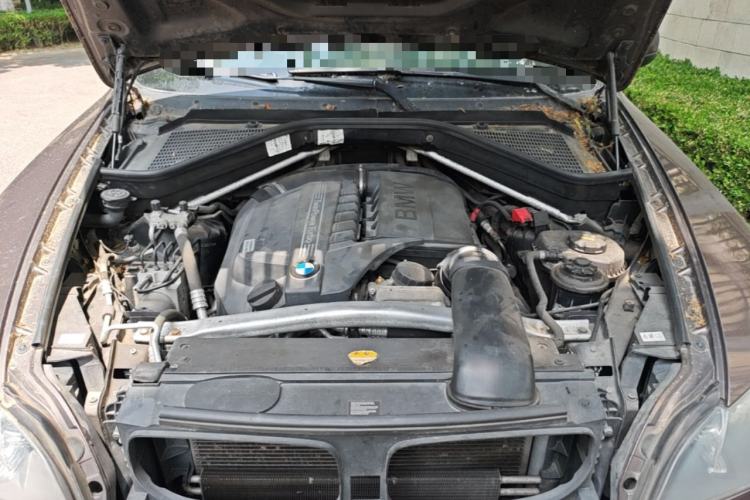 Used BMW X5 2011 xDrive35i Luxury Model Engine Bay