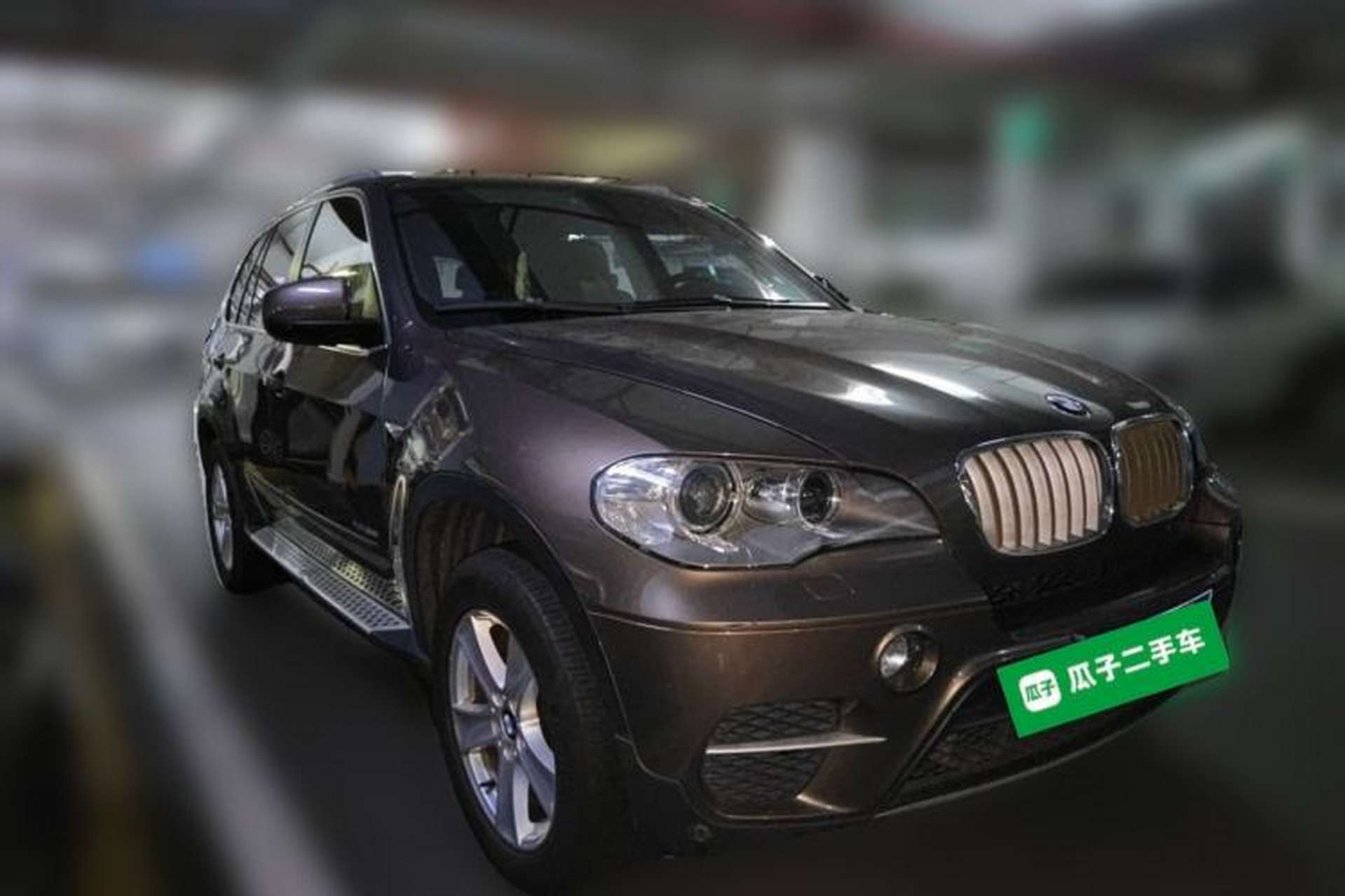 Used BMW X5 2011 xDrive35i Leading Model Front Right 45 Deg
