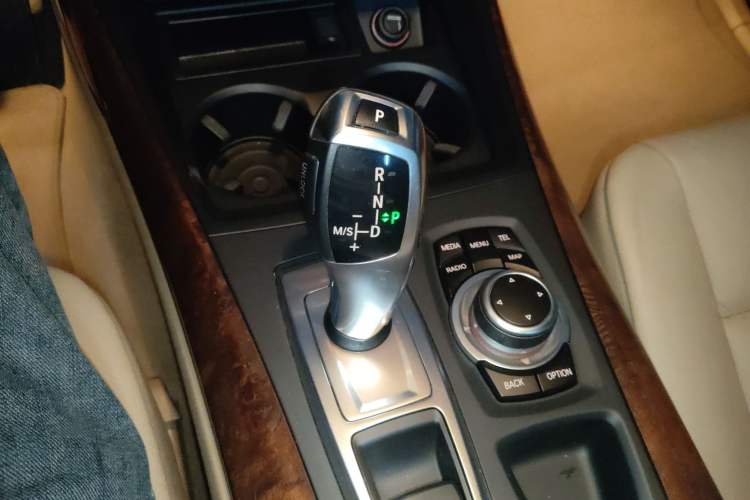 Used BMW X5 2011 xDrive35i Leading Model Gear Lever