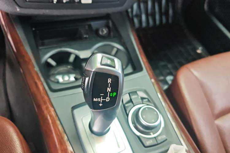 Used BMW X5 2011 xDrive35i Luxury Edition Gear Lever