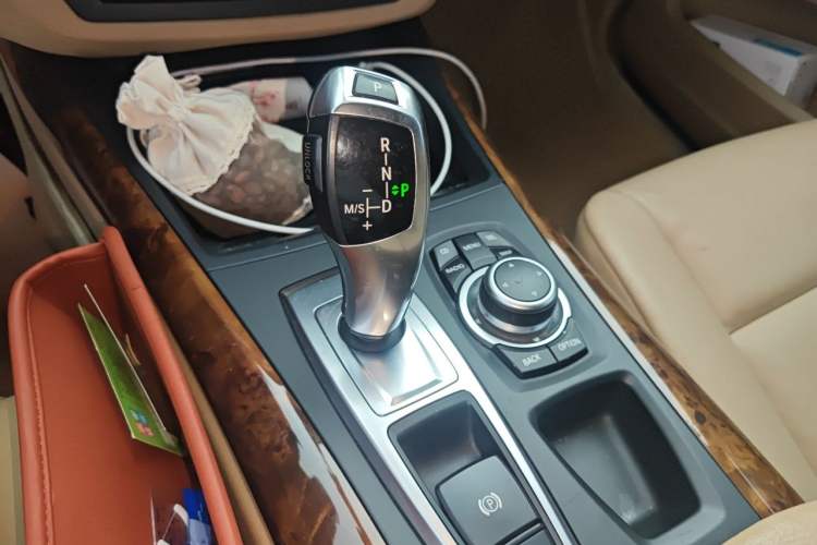 Used BMW X5 2011 xDrive35i Luxury Model Gear Lever