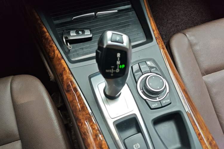 Used BMW X5 2011 xDrive35i Luxury Model Gear Lever