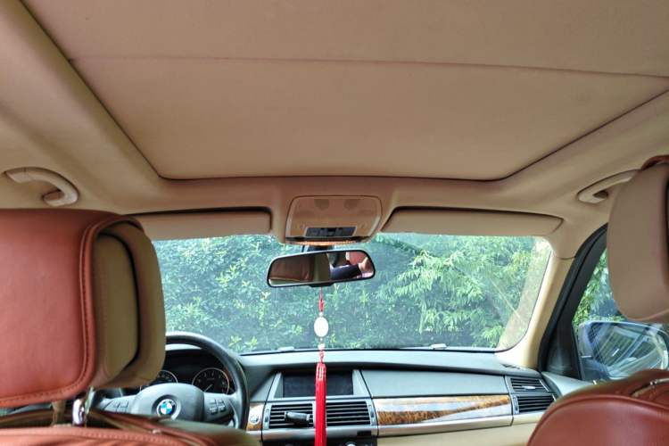 Used BMW X5 2011 xDrive35i Leading Model Headliner
