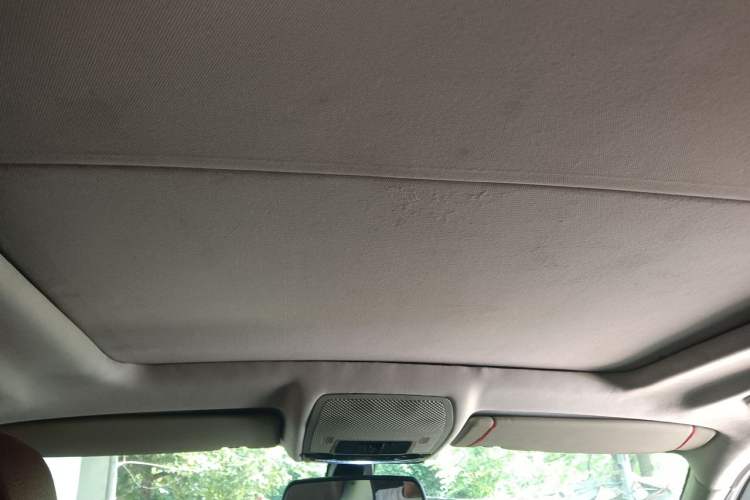 Used BMW X5 2011 xDrive35i Leading Model Headliner