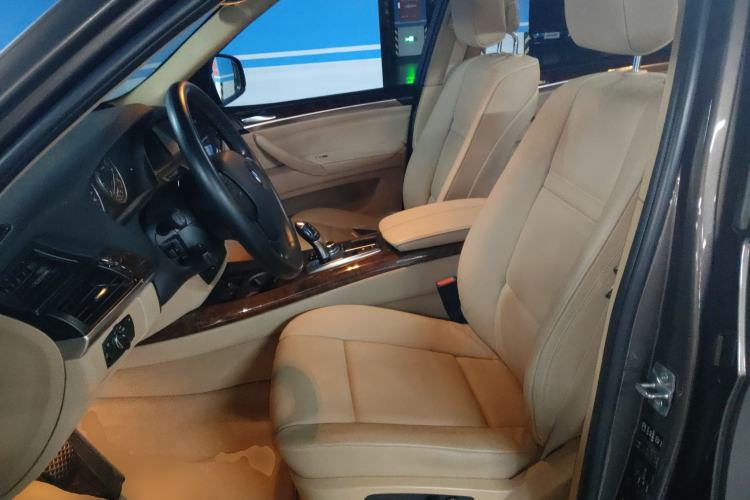 Used BMW X5 2011 xDrive35i Leading Model Left Front Seat