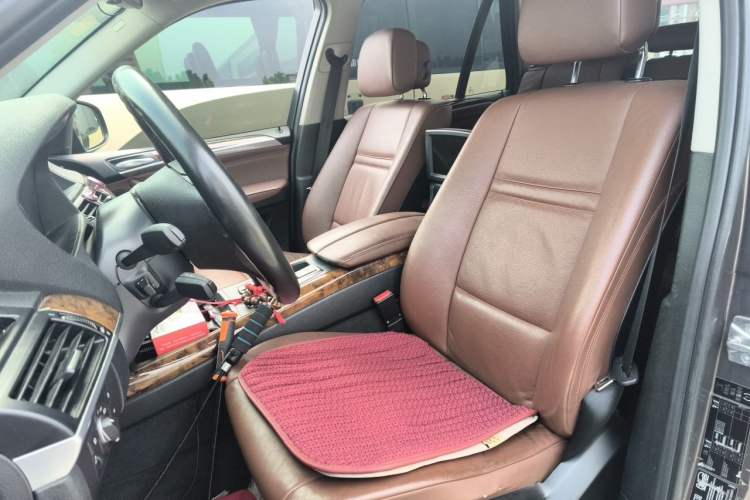 Used BMW X5 2011 xDrive35i Luxury Model Left Front Seat