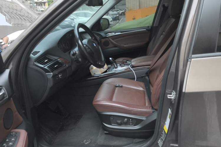 Used BMW X5 2011 xDrive35i Luxury Model Left Front Seat