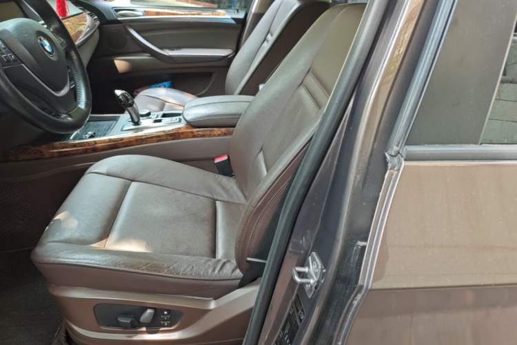 Used BMW X5 2011 xDrive35i Luxury Model Left Front Seat