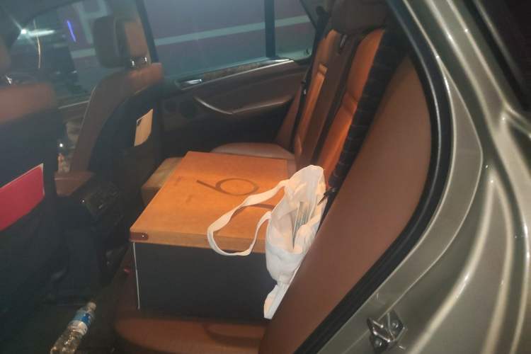 Used BMW X5 2011 xDrive35i Leading Model Left Rear Seat