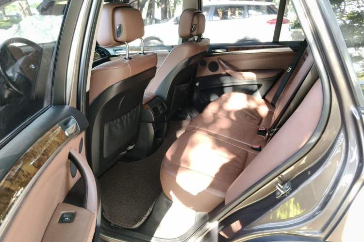 Used BMW X5 2011 xDrive35i Leading Model Left Rear Seat