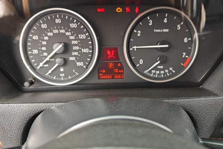 Used BMW X5 2011 xDrive35i Leading Model Odometer Close Up