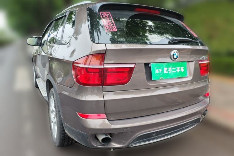 Used BMW X5 2011 xDrive35i Luxury Model Rear Left 45 Deg