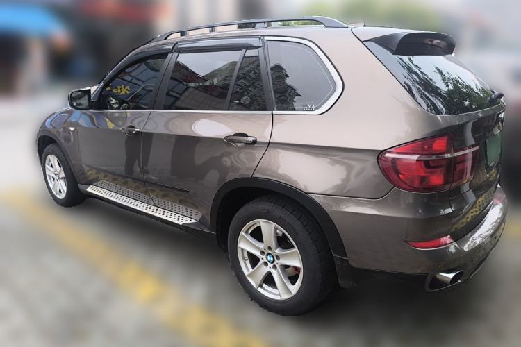 Used BMW X5 2011 xDrive35i Leading Model Rear Left 45 Deg