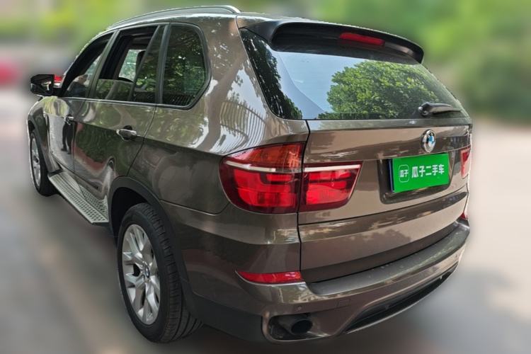 Used BMW X5 2011 xDrive35i Luxury Model Rear Left 45 Deg