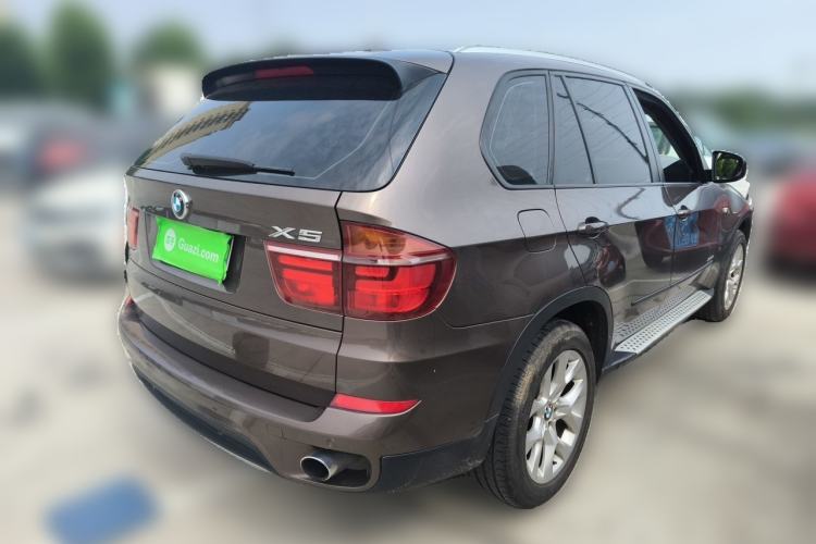 Used BMW X5 2011 xDrive35i Luxury Model Rear Right 45 Deg