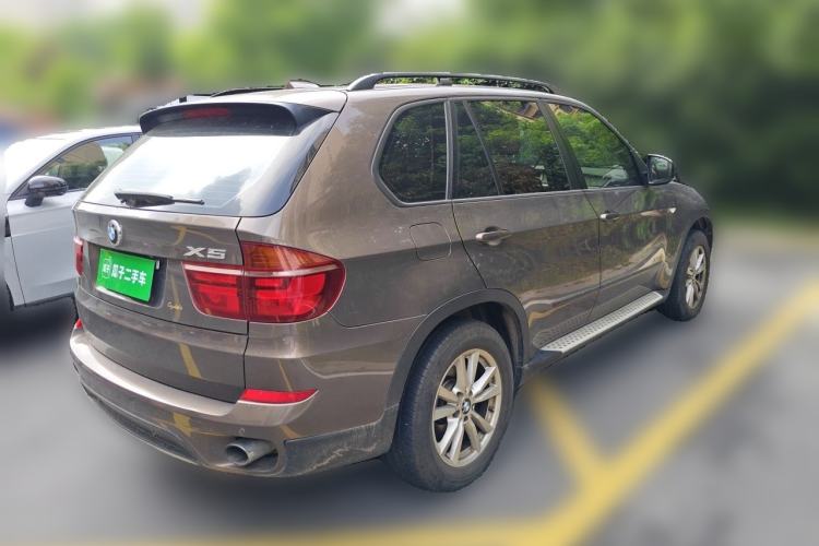 Used BMW X5 2011 xDrive35i Leading Model Rear Right 45 Deg