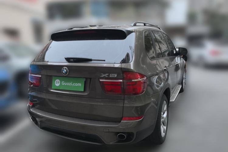 Used BMW X5 2011 xDrive35i Luxury Model Rear Right 45 Deg