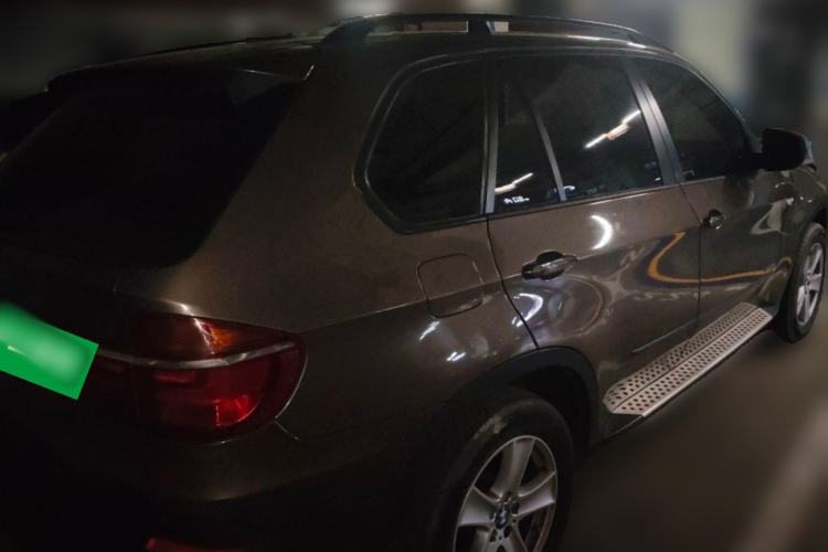Used BMW X5 2011 xDrive35i Leading Model Rear Right 45 Deg