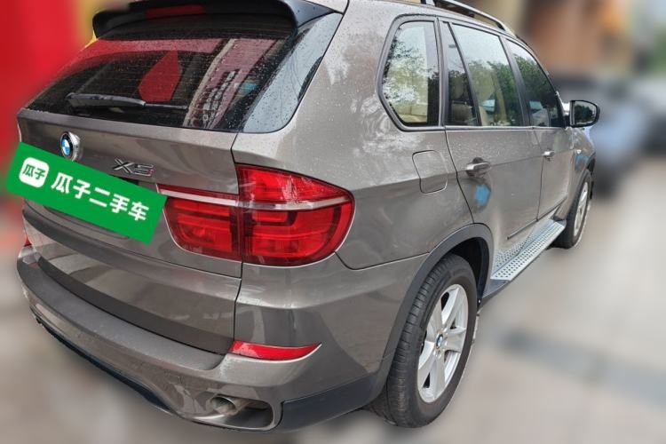 Used BMW X5 2011 xDrive35i Leading Model Rear Right 45 Deg