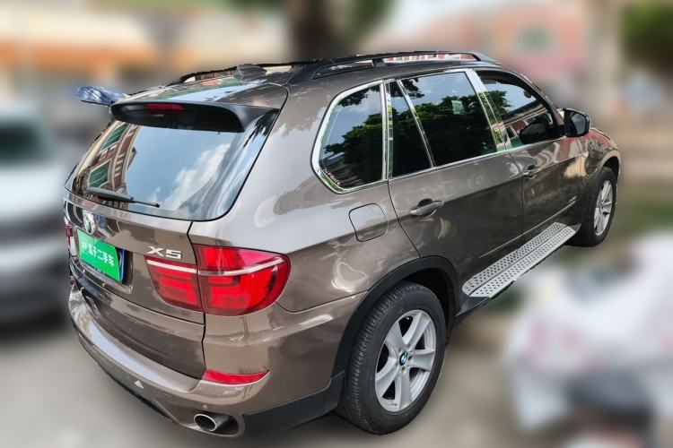 Used BMW X5 2011 xDrive35i Leading Model Rear Right 45 Deg