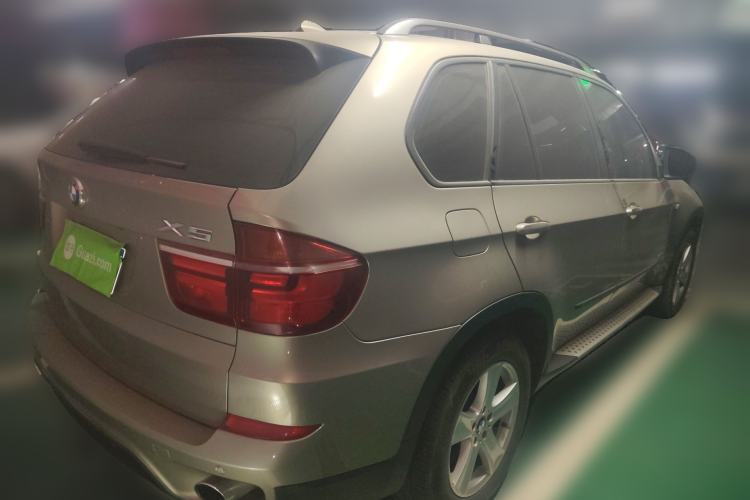 Used BMW X5 2011 xDrive35i Leading Model Rear Right 45 Deg
