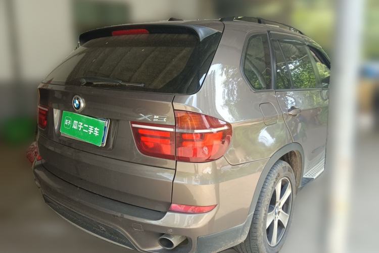 Used BMW X5 2011 xDrive35i Leading Model Rear Right 45 Deg