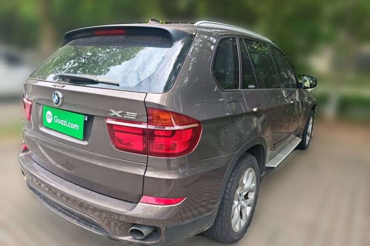 Used BMW X5 2011 xDrive35i Luxury Edition Rear Right 45 Deg
