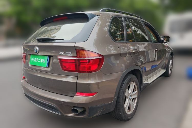 Used BMW X5 2011 xDrive35i Leading Model Rear Right 45 Deg