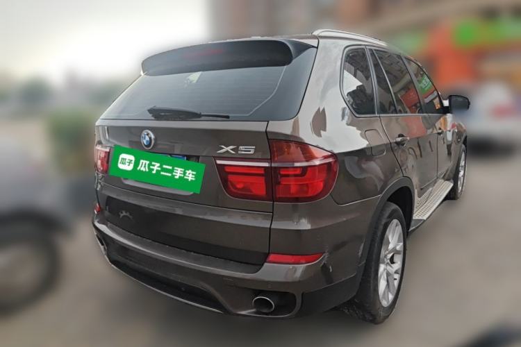 Used BMW X5 2011 xDrive35i Luxury Model Rear Right 45 Deg