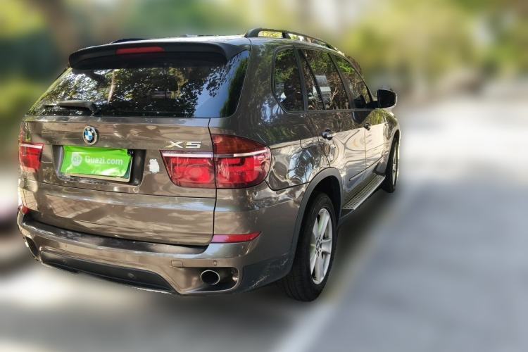 Used BMW X5 2011 xDrive35i Leading Model Rear Right 45 Deg