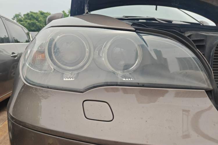 Used BMW X5 2011 xDrive35i Leading Model Right Front Headlight