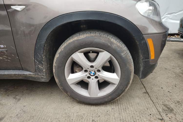 Used BMW X5 2011 xDrive35i U.S. specification Right Front Wheel Hub