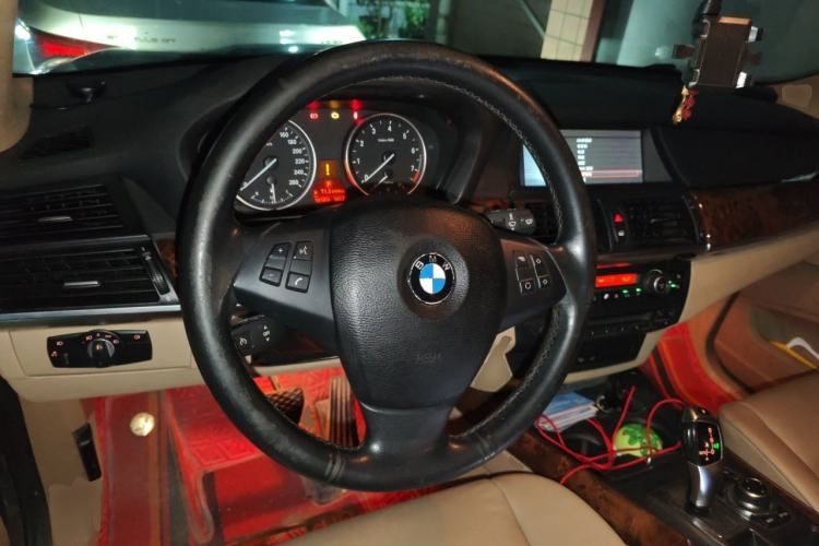 Used BMW X5 2011 xDrive35i Leading Model Steering Wheel