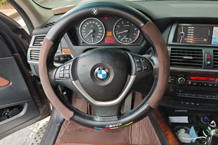 Used BMW X5 2011 xDrive35i Luxury Model Steering Wheel