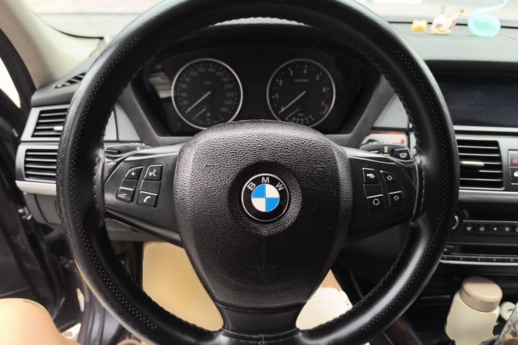 Used BMW X5 2011 xDrive35i Leading Model Steering Wheel
