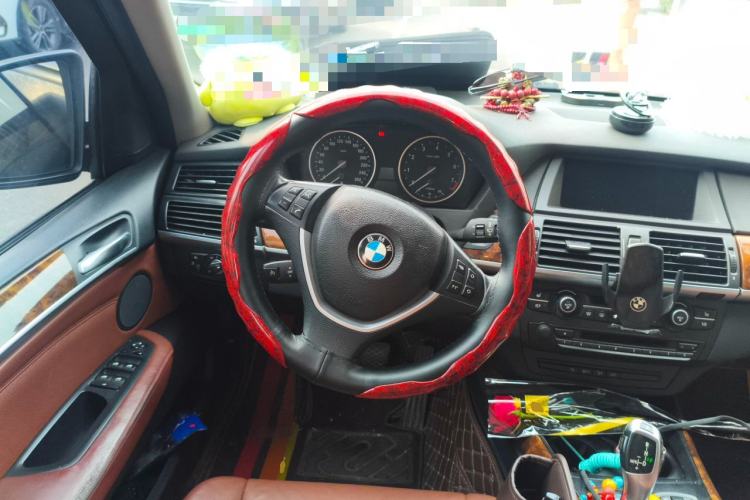 Used BMW X5 2011 xDrive35i Leading Model Steering Wheel